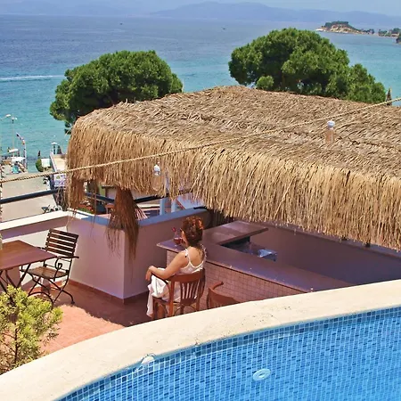 Rosy Aparthotel