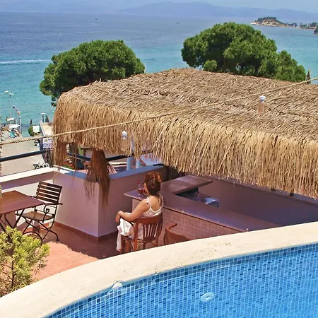 Rosy Apartahotel