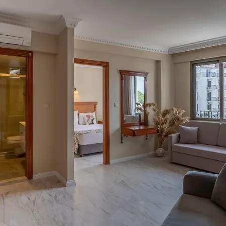شقة فندقية Rosy 3*