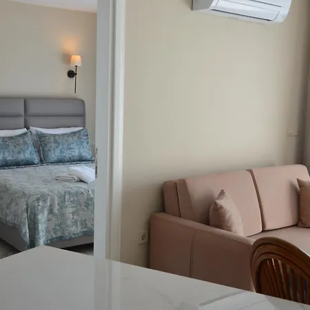 Aparthotel Rosy 3*
